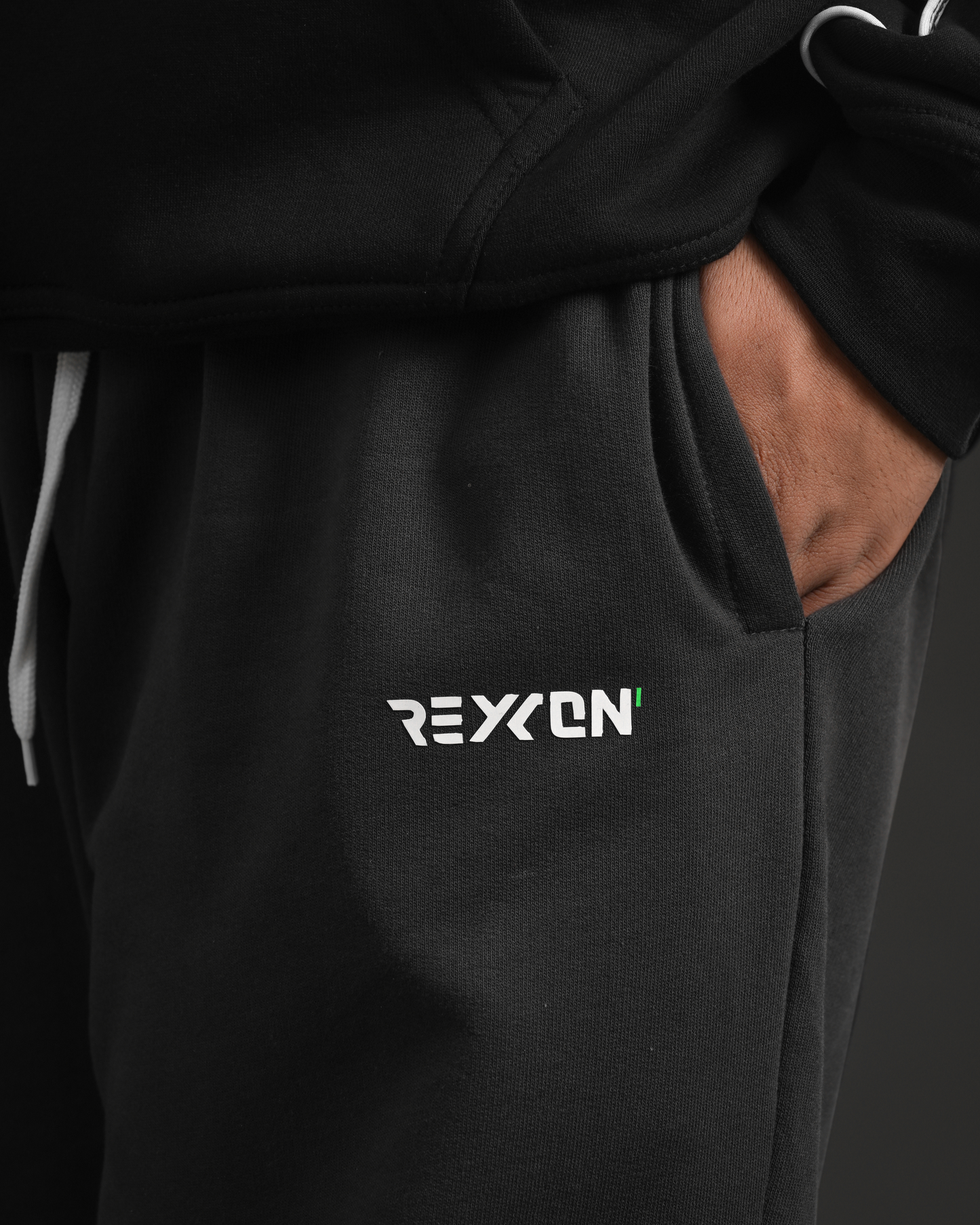 BLACK REYCON SWEATSUIT