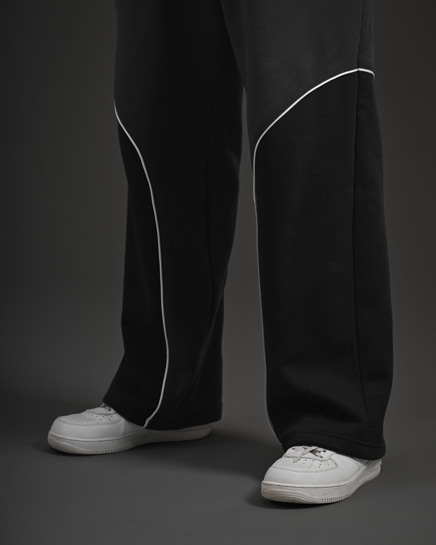 BLACK REYCON SWEATSUIT